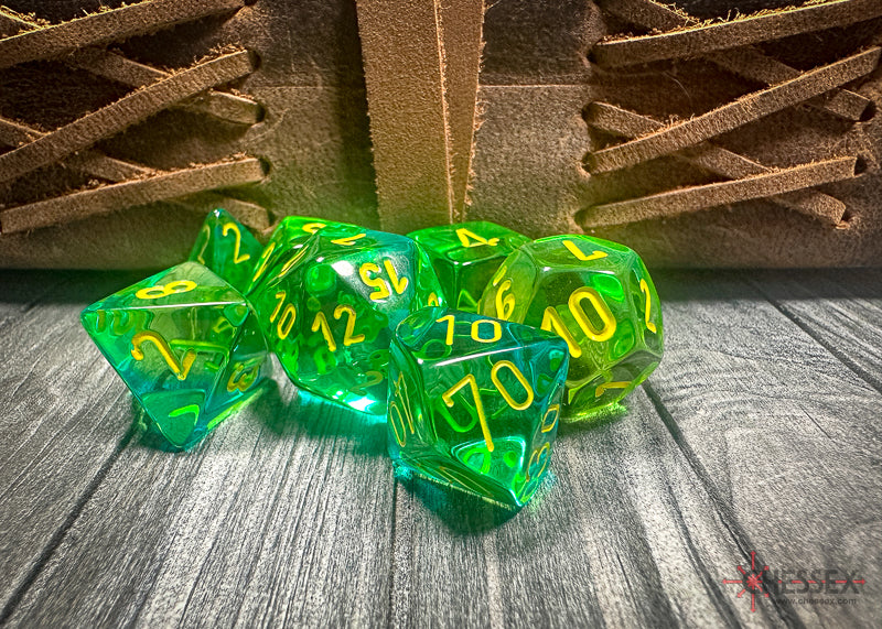 Gemini: Poly Translucent Green-Teal/yellow 7-Die Set from Chessex image 2
